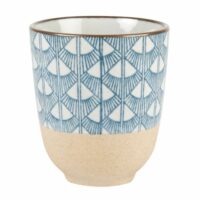 Tasse en faïence beige motifs éventails bleus Maisons du Monde