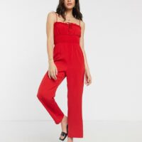 Fashion Union - Combinaison avec liens sur le devant-Rouge Asos