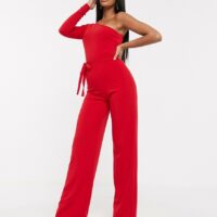 Femme Luxe - Combinaison asymétrique coupe large - Rouge Asos