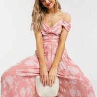 Forever New - Combinaison large plissée - Rose fleuri Asos