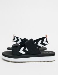 Hummel - Hive Trekking - Sandales à chevrons - Noir Asos