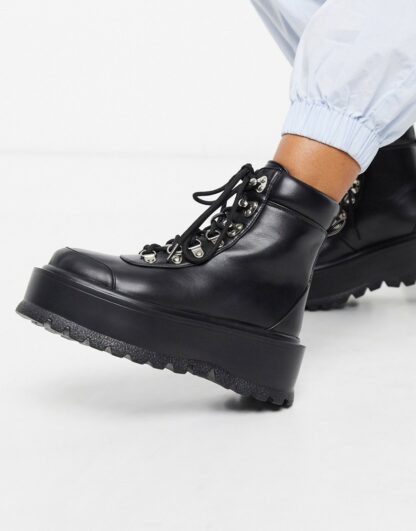 Koi Footwear - Hyrda - Bottines vegan à semelle plateforme style randonnée - Noir Asos