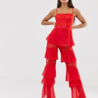 Lasula - Combinaison style caraco effet superposé à volants en tulle et dentelle - Rouge Asos