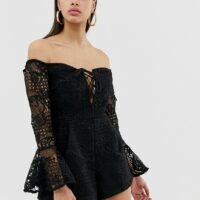 Lioness - Combishort en dentelle à épaules dénudées avec manches cloche - Noir Asos