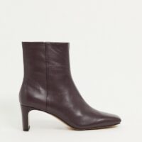 & Other Stories - Bottes en cuir à talon avec bout carré - Bordeaux-Rouge Asos