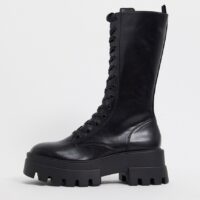 Pull&Bear - Bottes à lacets avec semelle crantée - Noir Asos