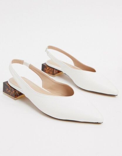RAID - Kimberly - Chaussures plates à bride arrière avec talon tendance - Blanc Asos