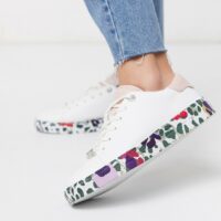 Ted Baker - Baskets en cuir avec semelle à motif léopard - Blanc Asos