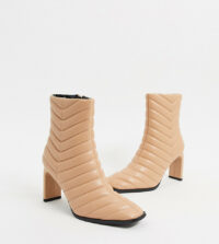 Z_Code_Z - Misha - Bottines matelassées à talon en similicuir vegan - Beige - Exclusivité-Fauve Asos