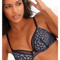 Soutien-gorge LASCANA à armatures avec dentelle brodée - Lascana - Bleu