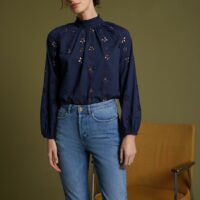 Blouse femme en broderie anglaise marine CYRILLUS