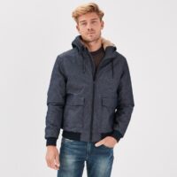 BLOUSON DROIT À CAPUCHE