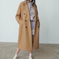 MANTEAU AVEC LAINE OVERSIZE Zara