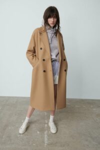 MANTEAU AVEC LAINE OVERSIZE Zara