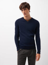 Pull col V en laine d'agneau Bleu Devred 1902