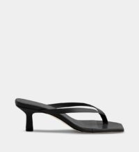 Tongs à talon cuir Noir Aeyde