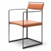 Chaise en acier avec accoudoirs - Epònimo