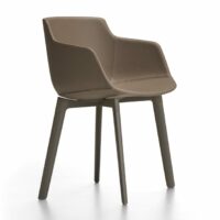 Chaise rembourrée en cuir avec accoudoirs - Mdf Italia