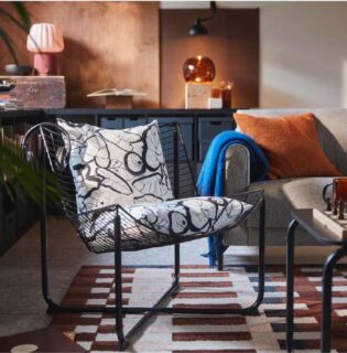 Collection: matériaux naturels, meubles malins, palette terre et pastels, lumière douce. Confort, modularité et style facile à vivre.