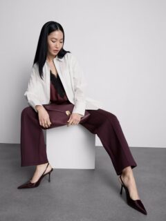 Primark: capsule mi-saison. Matières confortables, pièces essentielles, coupes nettes, palette neutre et accents doux. Style facile, actuel.