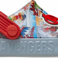 Sabots Avengers Off Court T-CROCS