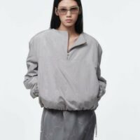 Blouson ouatiné en moire technique - Gris fumé - Carven - Carven