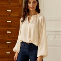 Blouse Fluide À Col Bijou