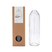 Carafe en bouteille de vin upcyclée
