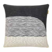 Coussin tricoté Sunset noir 50x50-Malagoon