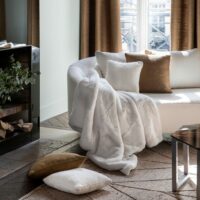 Plaid fausse fourrure souple au toucher ultra doux ecru 140x200 cm--Blanc-Madura