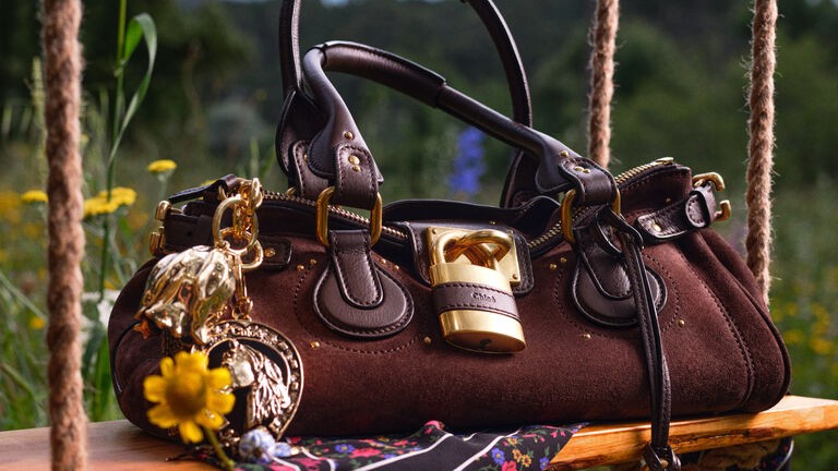Chloé poursuit son renouveau bohème avec ses collections 2026 signées Chemena Kamali