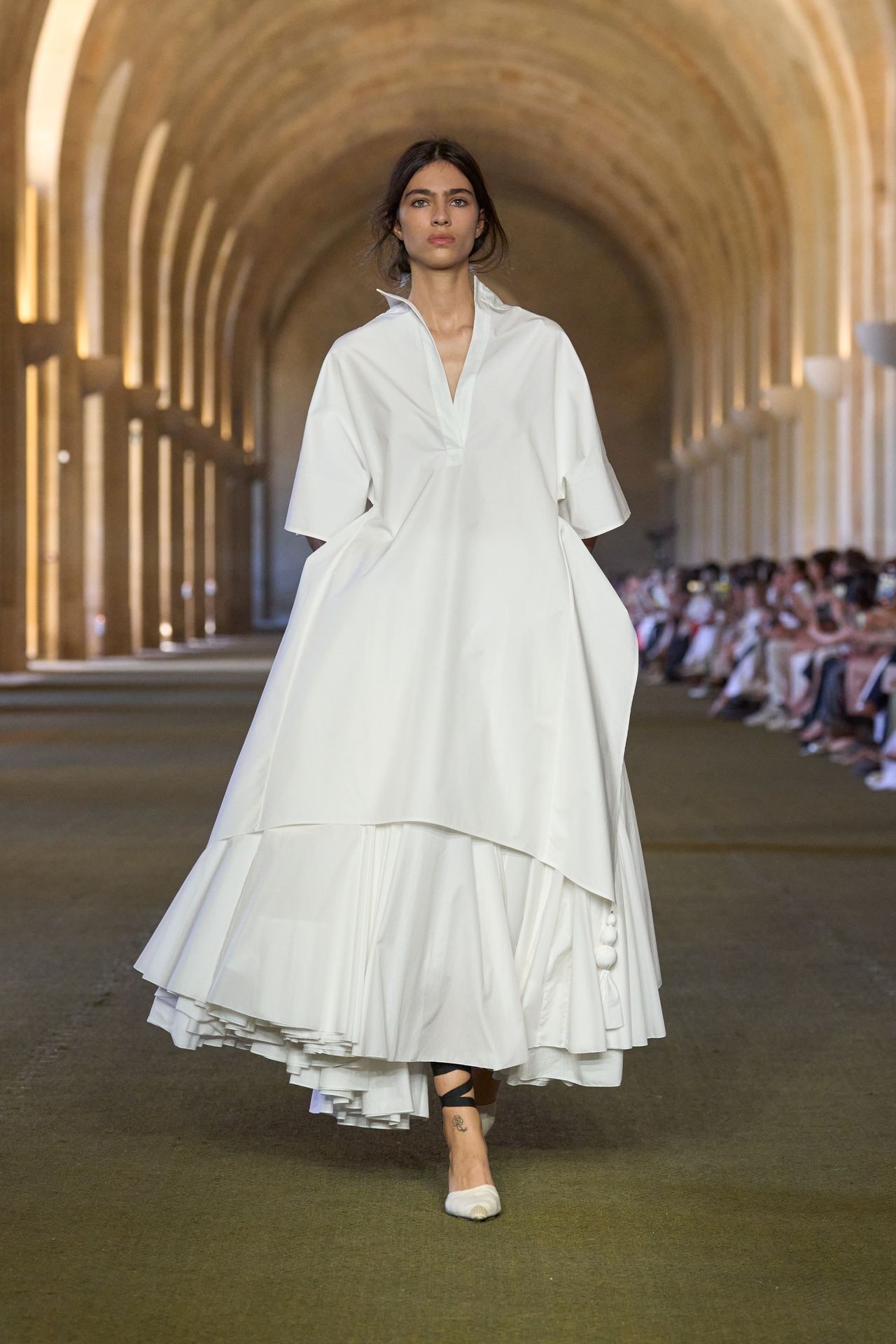 Jacquemus 2026: défilés entre Paris et Méditerranée, et collections qui sourient