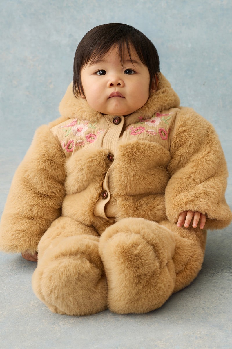 Louise Misha dévoile sa nouvelle collection bohème 2026 pour femme et enfant