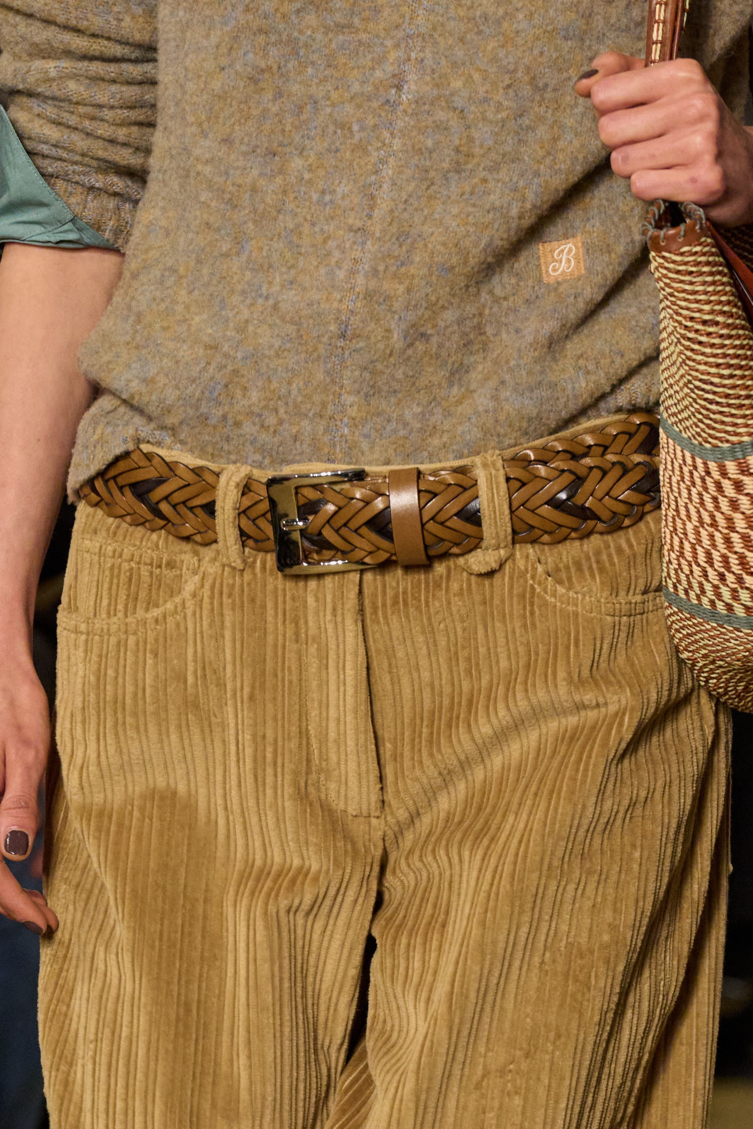 Tory Burch Automne-Hiver 2026 : codes bourgeois revisités, accessoires statement assumés